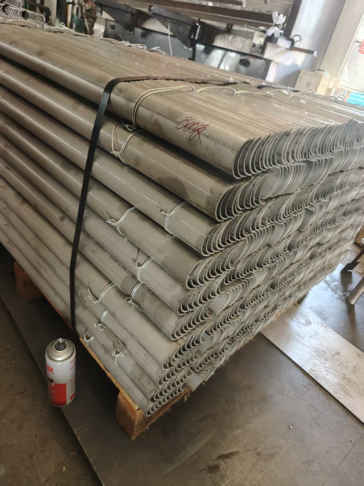 316L不銹鋼防磨瓦